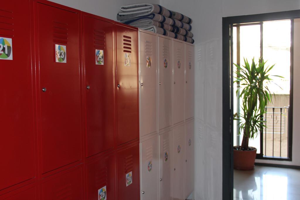 Alternative Creative Youth Hostel Barcelona Ngoại thất bức ảnh