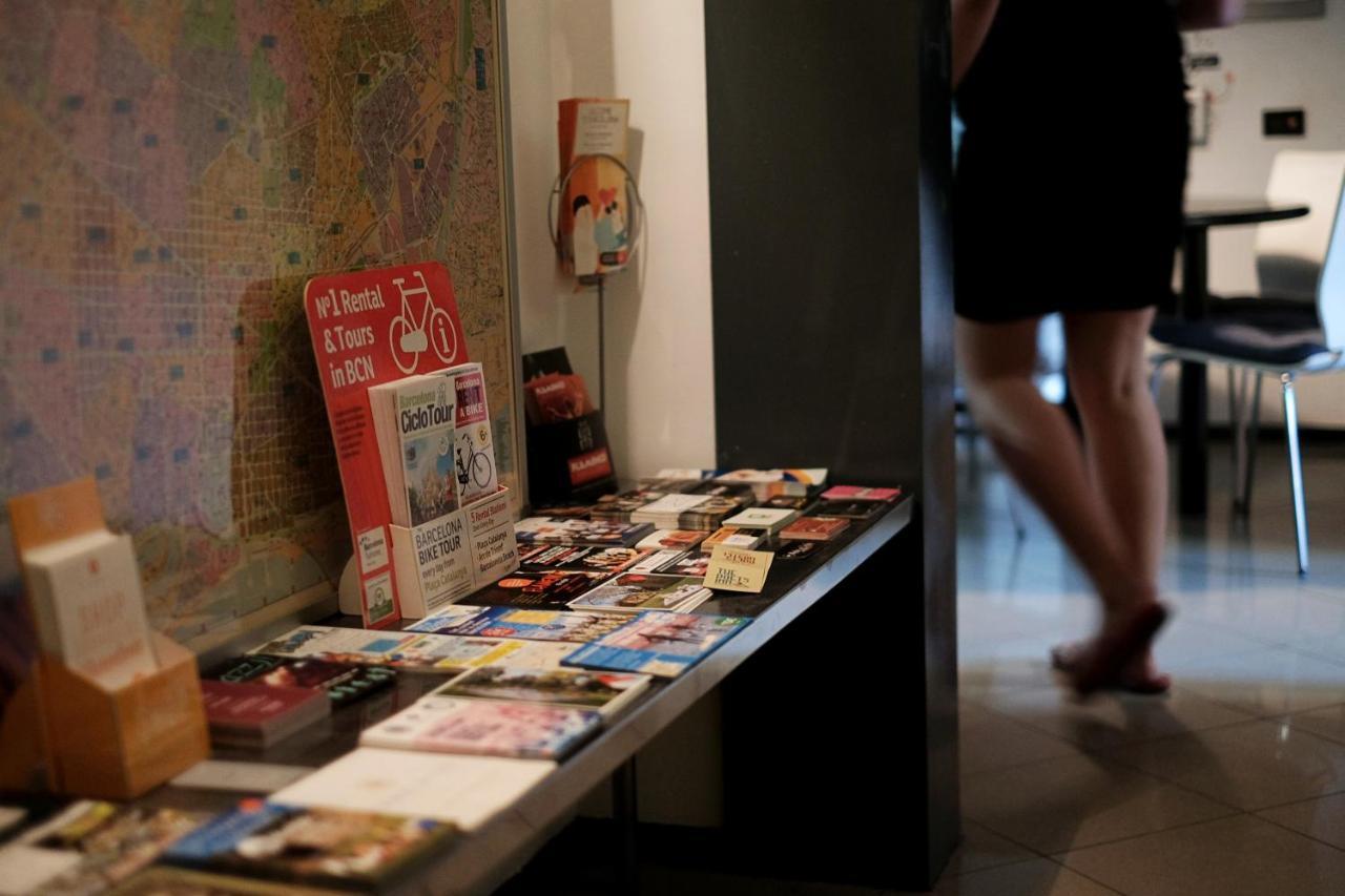 Alternative Creative Youth Hostel Barcelona Ngoại thất bức ảnh